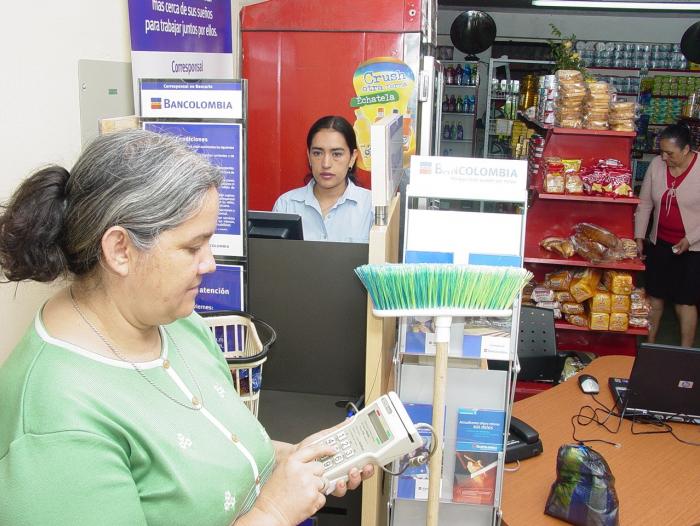 Corresponsal bancario podrá llegar a la puerta de la casa