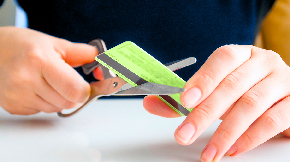 Reglas básicas para usar las tarjetas de crédito y no caer en sobreendeudamiento