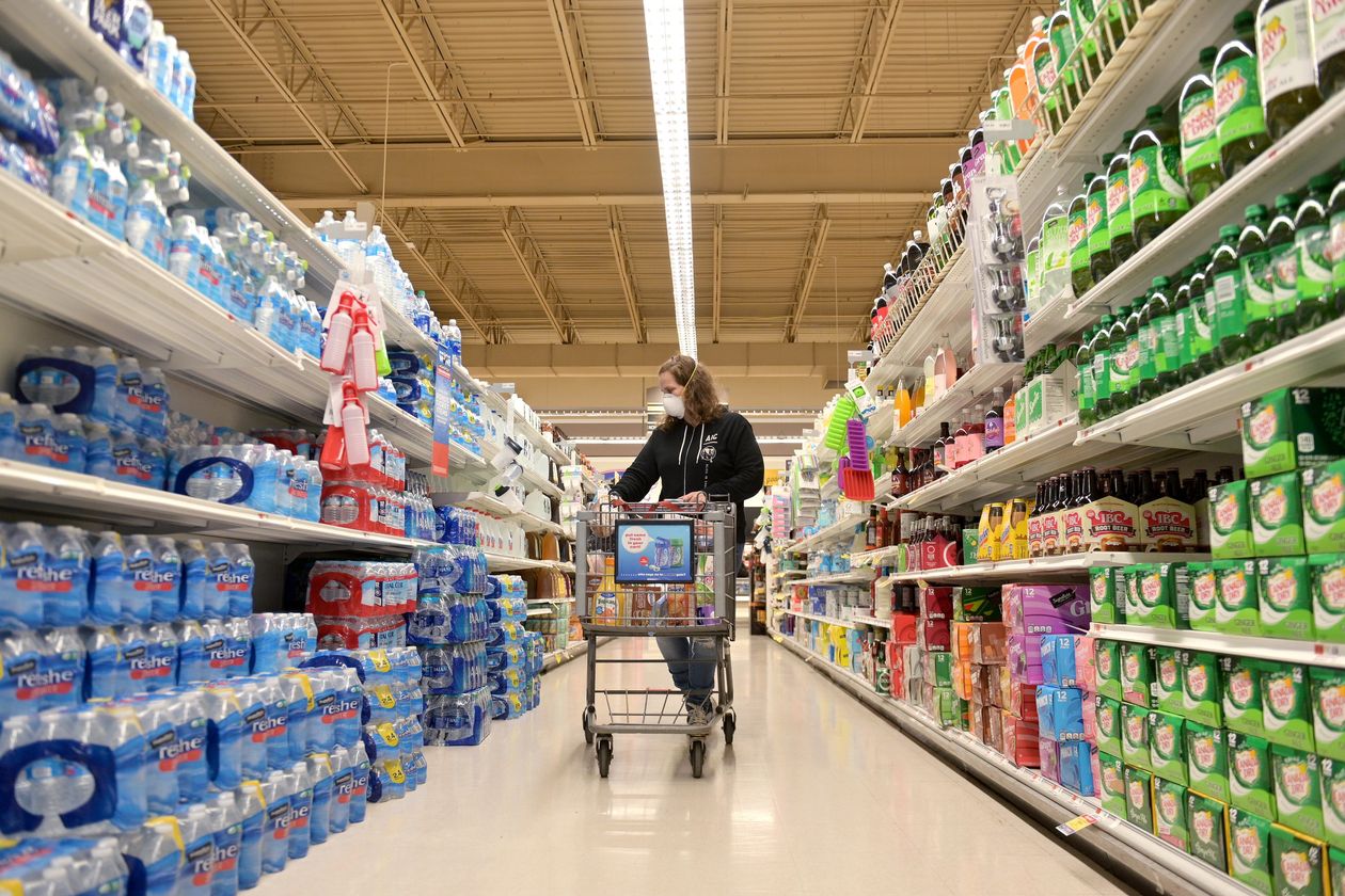 Instacart and DoorDash Plan to Launch Their Own Credit Cards