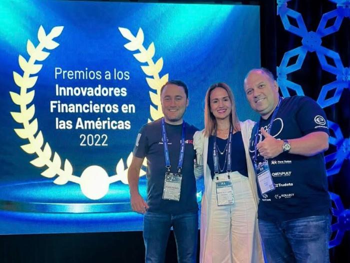 Firma colombiana que gestiona pólizas digitales ganó premio Fintech
